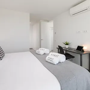 Karat Ibardin Rokabella Villa